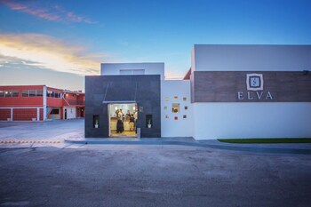 Hotel Elva,Carretera Intl Y Avenue 6 De Abril S/N 83630 Caborca,3 star