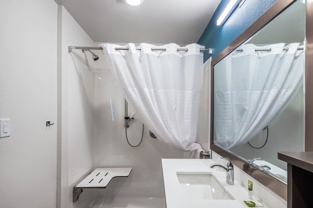 woodspring suites pecos