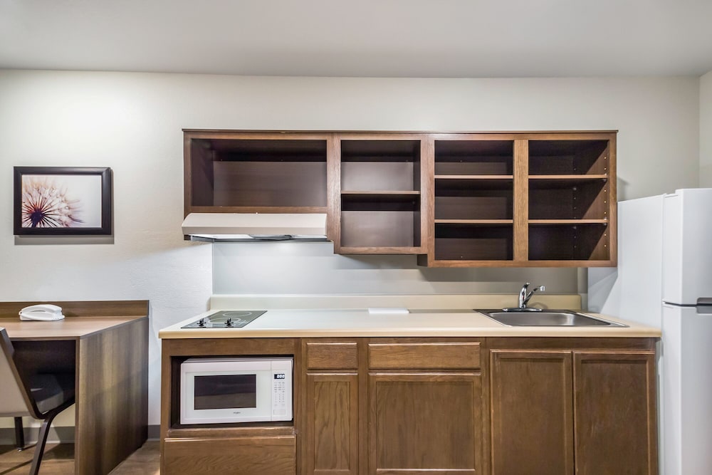 woodspring suites pecos