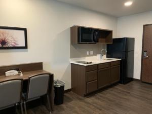 woodspring suites pecos