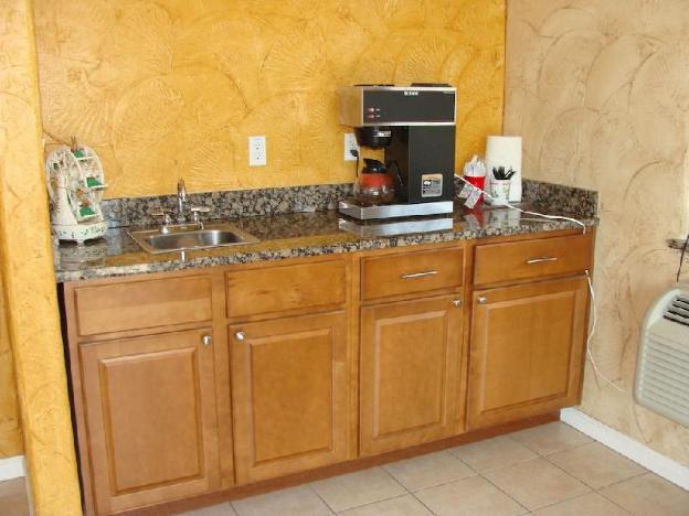 benbrook inn and suites