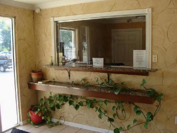 benbrook inn and suites