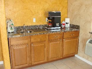 benbrook inn and suites