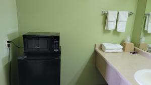 benbrook inn and suites