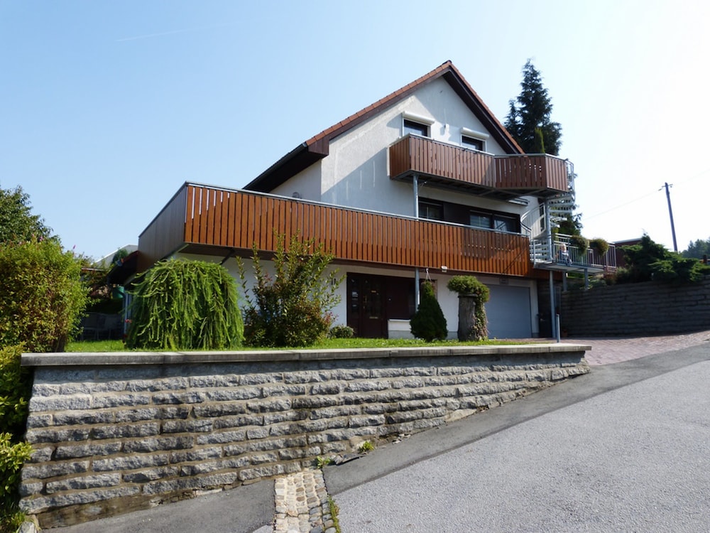 gastezimmer and ferienwohnung berge