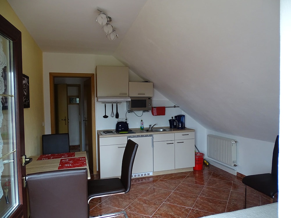 gastezimmer and ferienwohnung berge