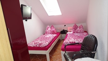 gastezimmer and ferienwohnung berge