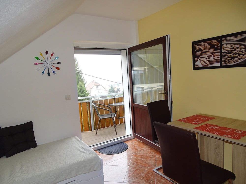 gastezimmer and ferienwohnung berge