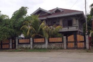 madrias pension house