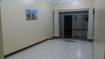 Hotel Premier,Yumbe>>Arua,3 star