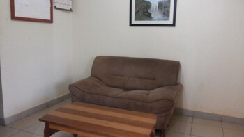Hotel Premier,Yumbe>>Arua,3 star