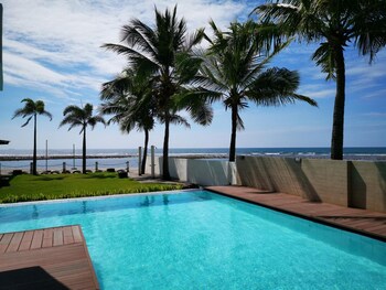 brizo hotel and beach resort