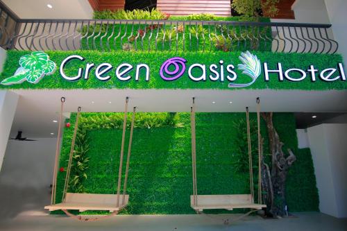 green oasis hotel