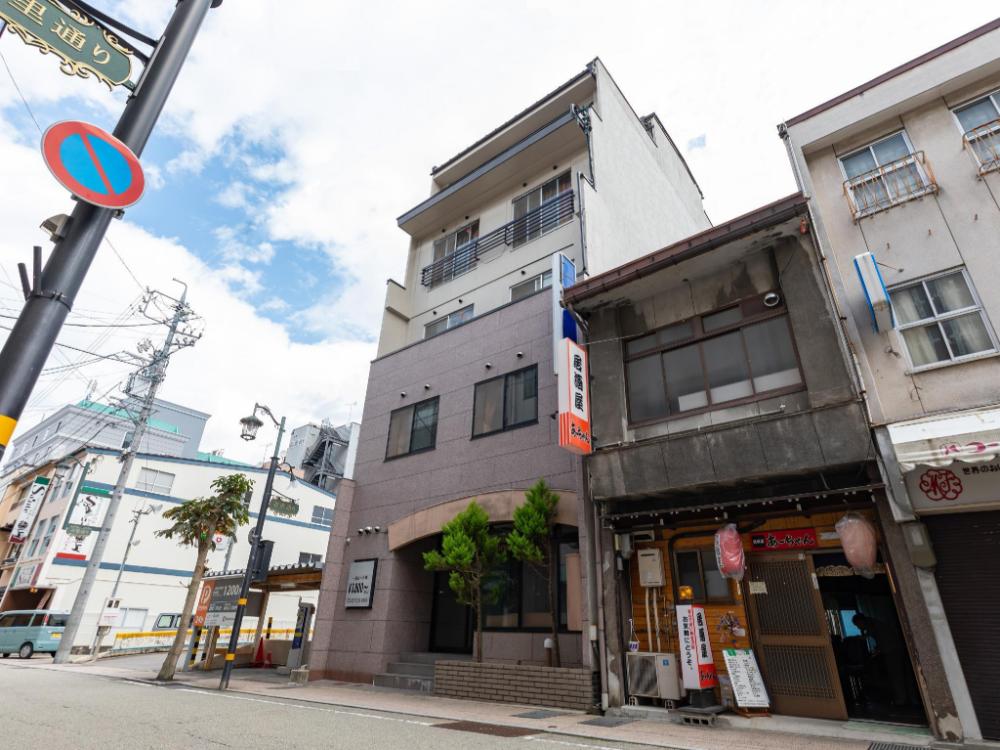 takayama