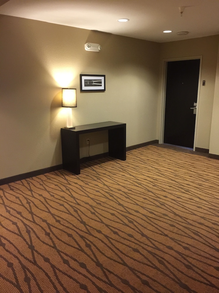 sleep inn and suites