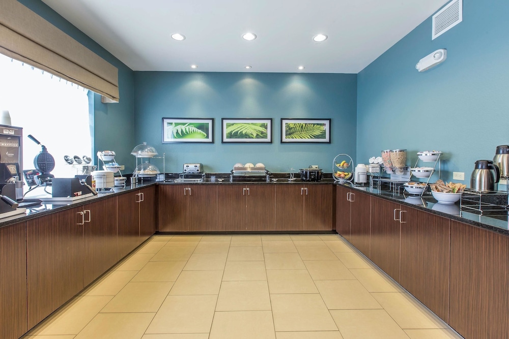 sleep inn and suites