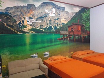 hotel familie ayu garut