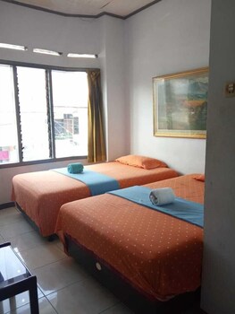 hotel familie ayu garut