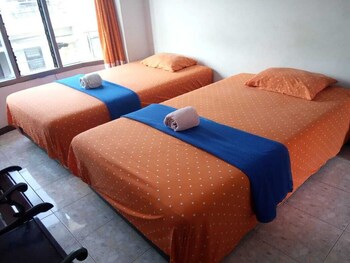 hotel familie ayu garut