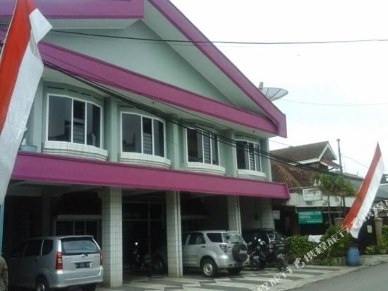 hotel familie ayu garut