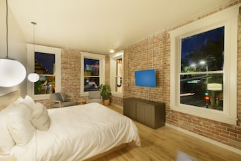 the jesse hotel and bar