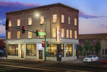 the jesse hotel and bar