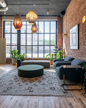 the jesse hotel and bar