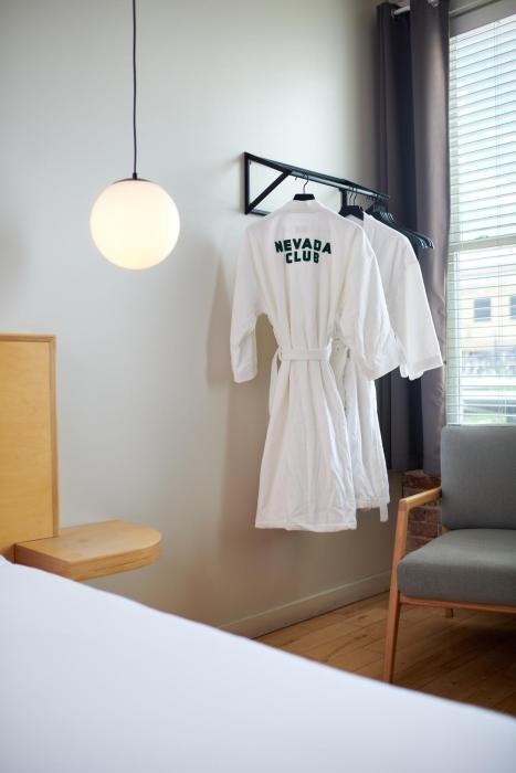 the jesse hotel and bar