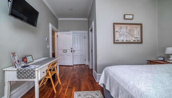 hatch house bed and breakfast