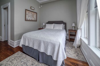 hatch house bed and breakfast