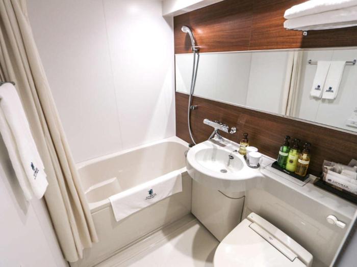 hotel live max tokyo kanda station