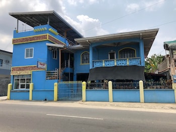 ravara natividad pension house