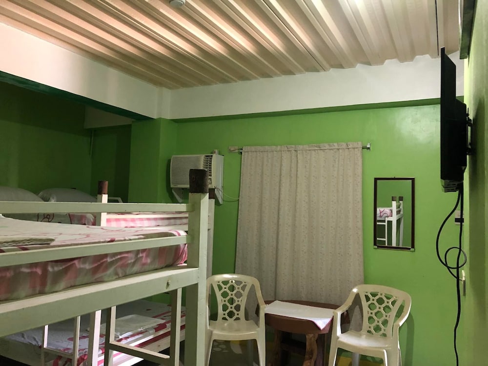 ravara natividad pension house