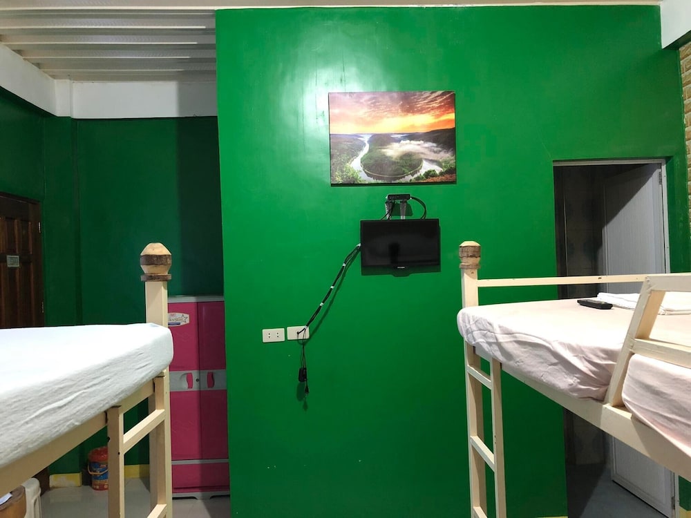 ravara natividad pension house