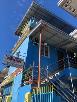 ravara natividad pension house