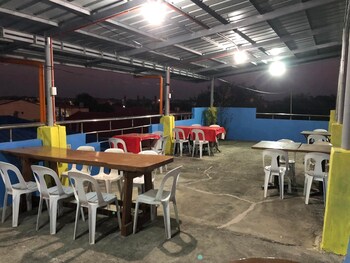 ravara natividad pension house