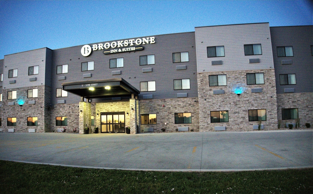 brookstone fort dodge