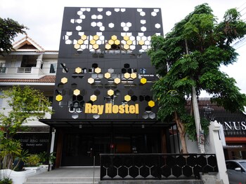 ray coffee bar and hostel adults only