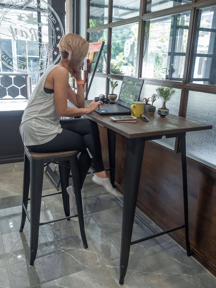 ray coffee bar and hostel adults only