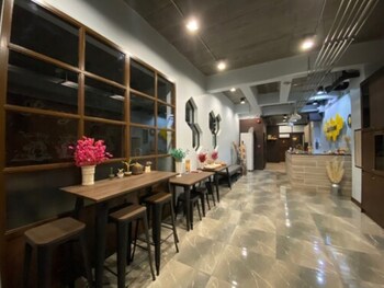 ray coffee bar and hostel adults only