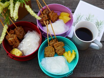 ray coffee bar and hostel adults only