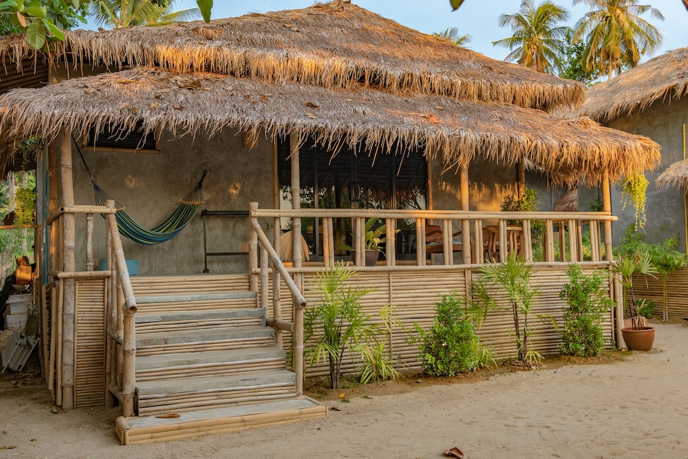 the lazy lodge