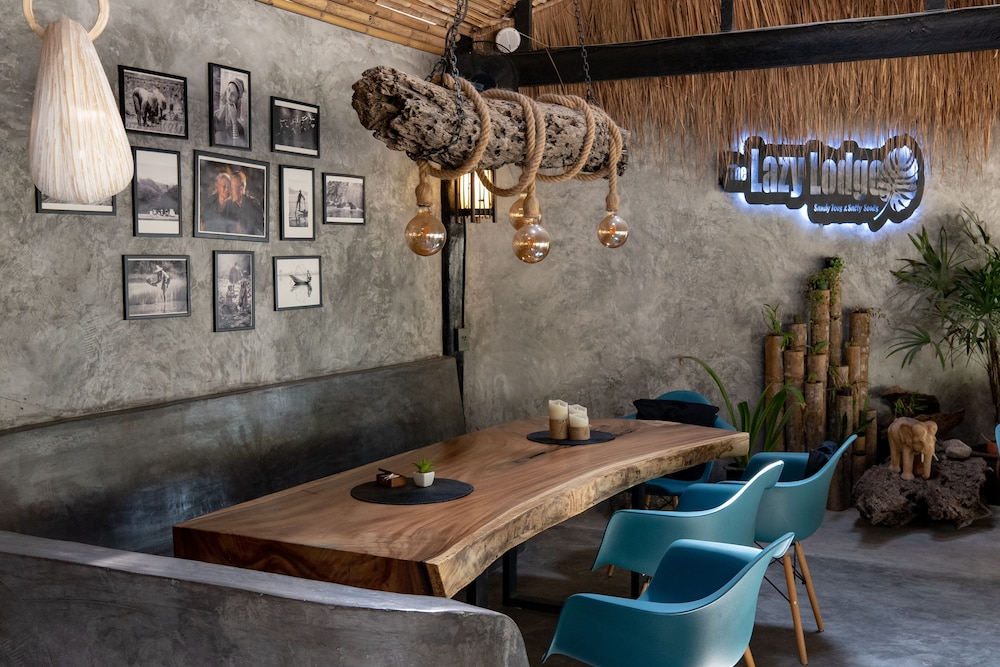 the lazy lodge