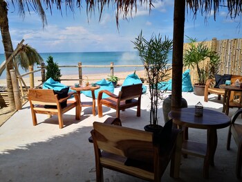 The Lazy Lodge,Ko Lanta>>Klong Nin Beach,3.5 star
