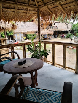 the lazy lodge