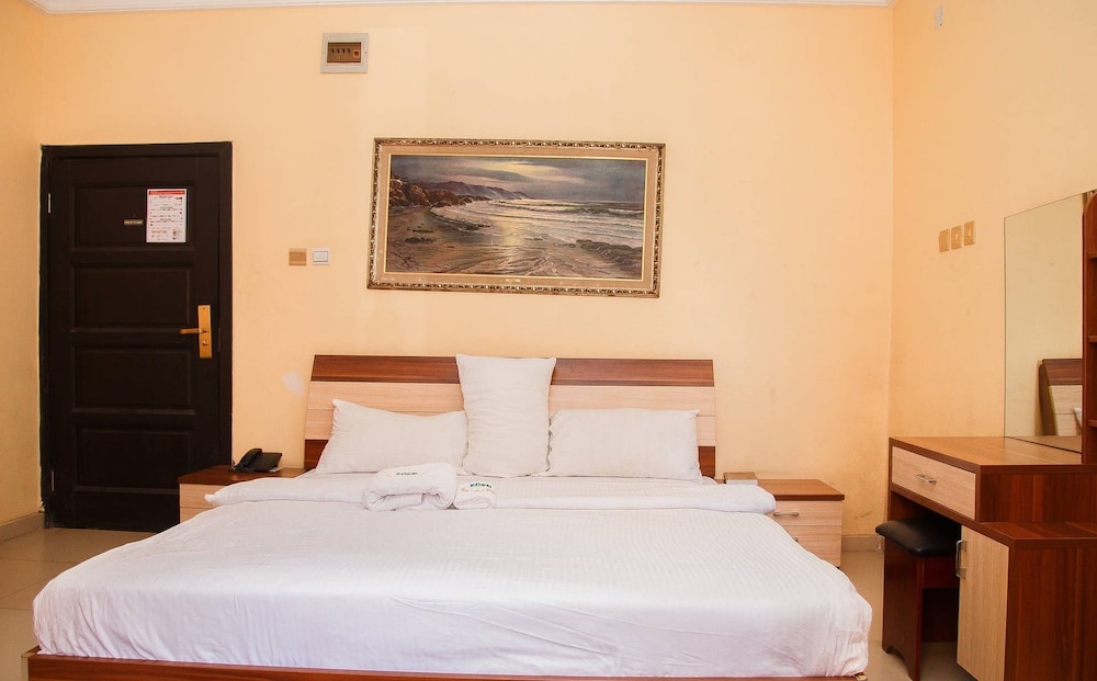 zbass hotel and resort