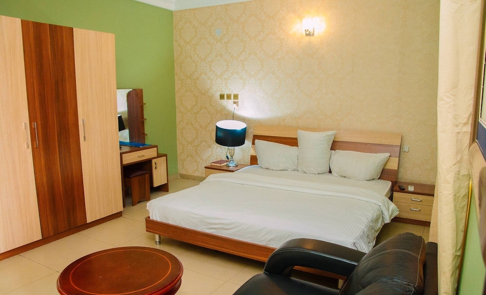 zbass hotel and resort