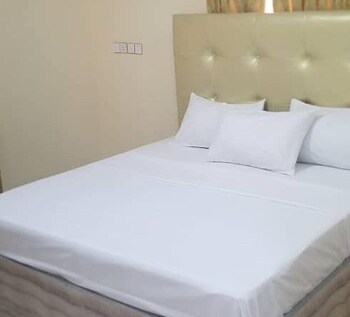 zbass hotel and resort