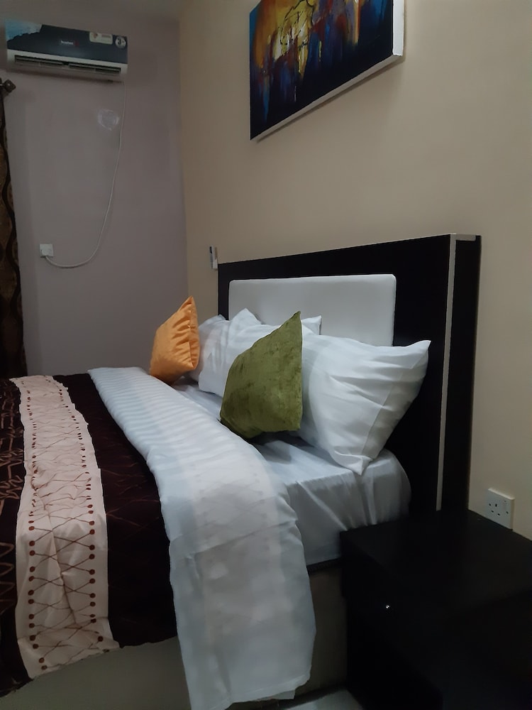 goddis apartments