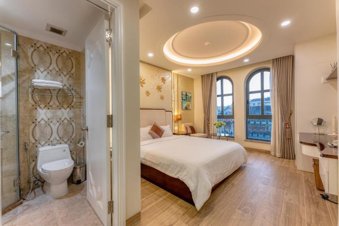 golden tree hotel and apartment by zuzu